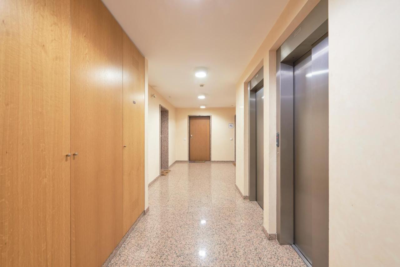 Apartment With Private Terrace & Car Garage Lisbon Bagian luar foto
