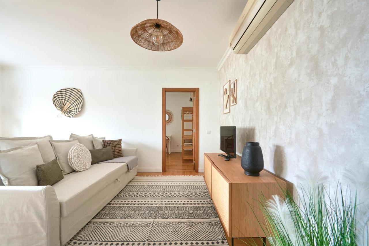 Apartment With Private Terrace & Car Garage Lisbon Bagian luar foto