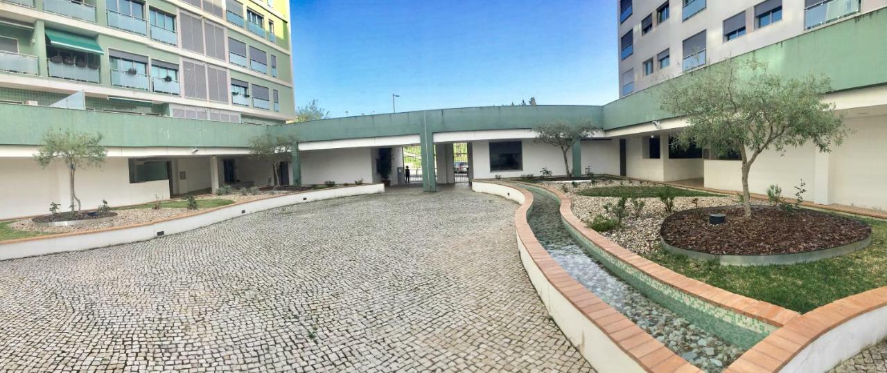 Apartment With Private Terrace & Car Garage Lisbon Bagian luar foto
